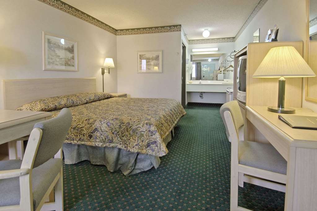 Days Inn By Wyndham Amarillo - Medical Center Room photo